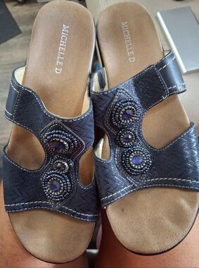 MICHELLE D Navy Embellished Slip-On Comfort Mules